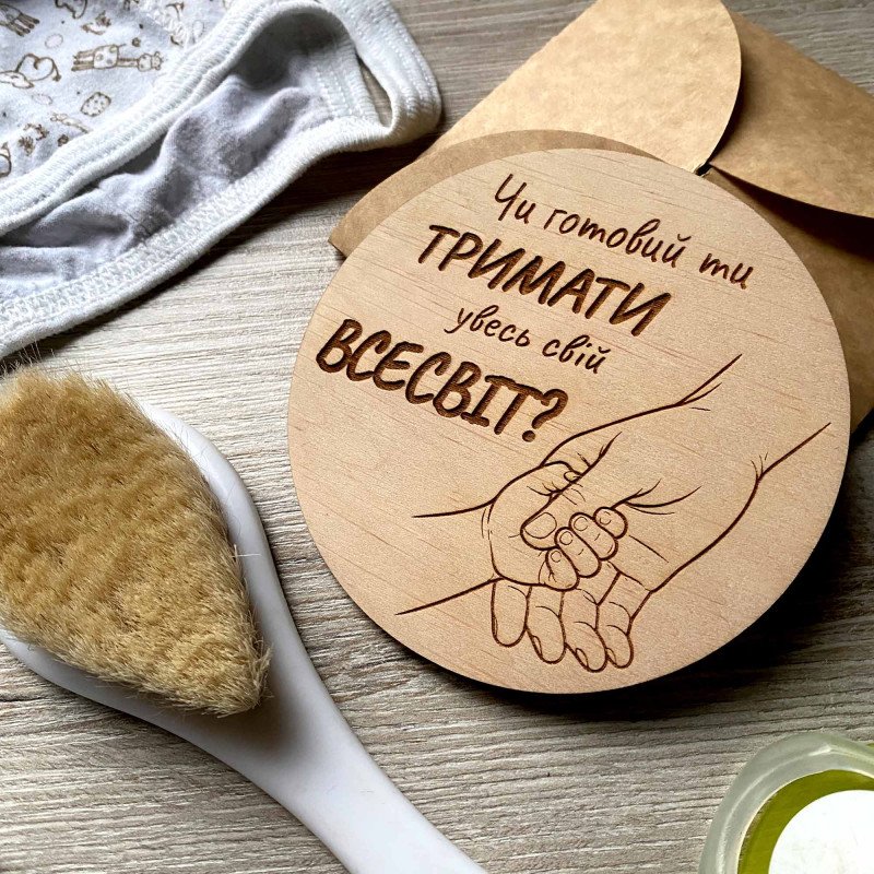 Кругла дерев’яна картка для фотосесії вагітності та немовлят