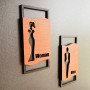 Дизайнерські таблички Man + Woman для туалету — чорна та горіхова фанера, 2 шт.